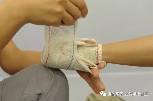 医用纱布绷带怎么绑急救知识 ｜ 绷带及三角巾包扎法_https://www.jmylbn.com_新闻资讯_第8张