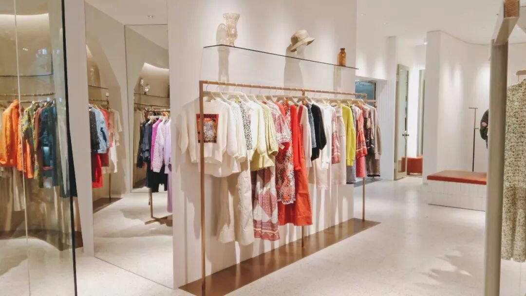 lilybrownlilybrownl郑州国贸360重装开业