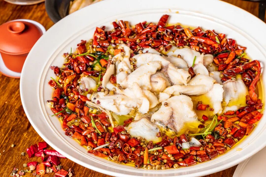 四川最让人留恋的美味竟是椒麻鲜嫩的鱼肉大餐
