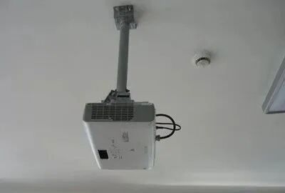 弱電工程投影機安裝距離與調試方法的圖3