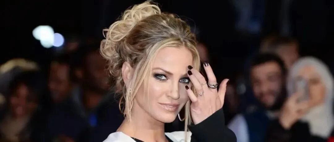 "我再也看不到圣诞节", 女团歌手患癌离世,昔日队友泪洒英国：无法接受