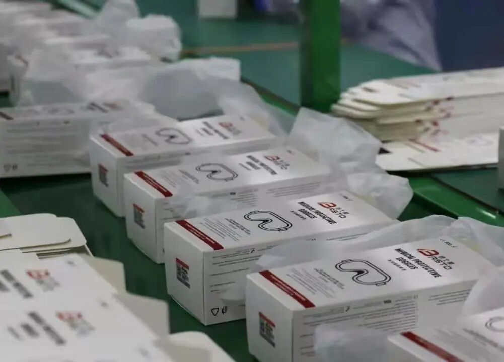 医用隔离眼罩怎么用国内亮相奥运村、驰援香港，国外驰援汤加、所罗门！花都制造彰显实力！_https://www.jmylbn.com_新闻资讯_第10张