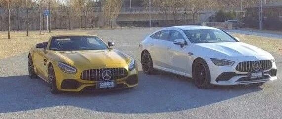 面对两台梅赛德斯-AMG GT，你会怎么选？