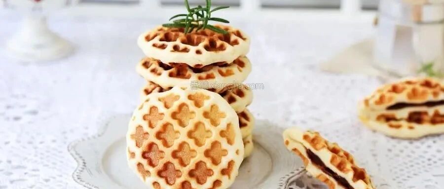 简单易学的华夫饼，酥脆松软巨香甜，老人小孩都爱吃