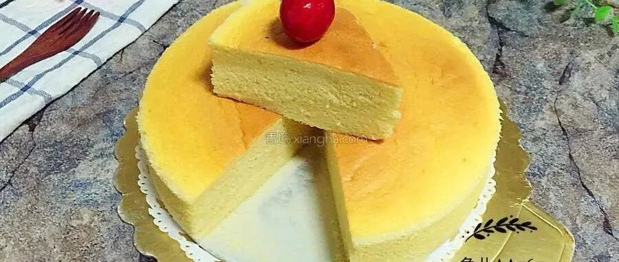 蒸酸奶蛋糕，5个鸡蛋，一碗面粉，教你在家做最近超火的蛋糕