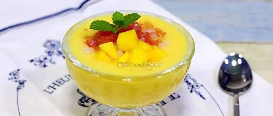 爆款甜品杨枝甘露，在家就能做，用料实在味道好，一杯不到5元钱