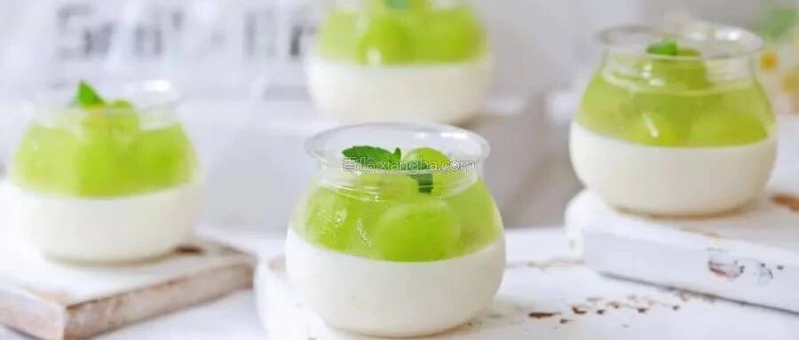 治愈系美食青提双层布丁，青提加鲜奶口感软糯Q弹，颜值天花板