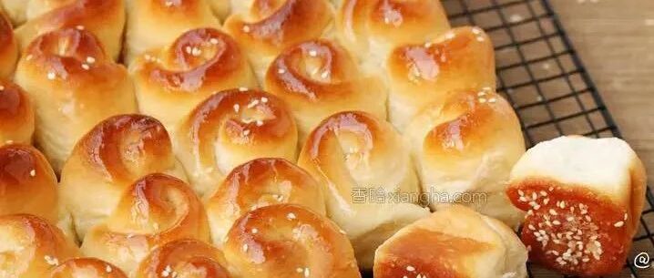 蜂蜜脆底小面包，做法太简单一次发酵，一周吃3次才过瘾
