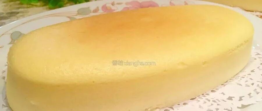 零失误的轻乳酪芝士蛋糕，奶香味十足，入口就融化太美味