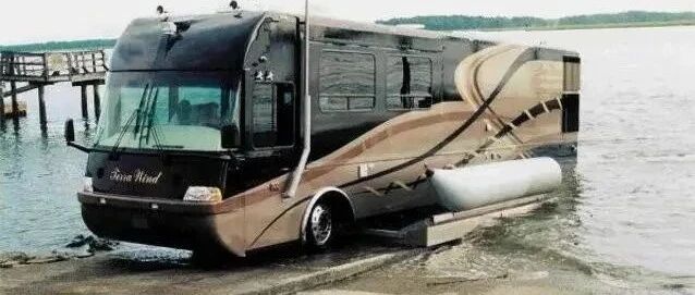 下雨天，房车如果这样开，真的很危险！