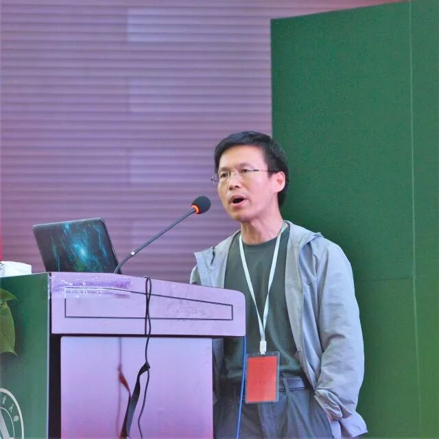 同济大学沈清基教授,华中科技大学李景奇教授,同济大学颜文涛教授