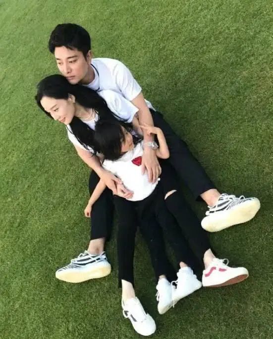 李小璐在「小甜馨」未滿18歲之前結婚，將會永遠失去撫養權？ 娛樂 第2張