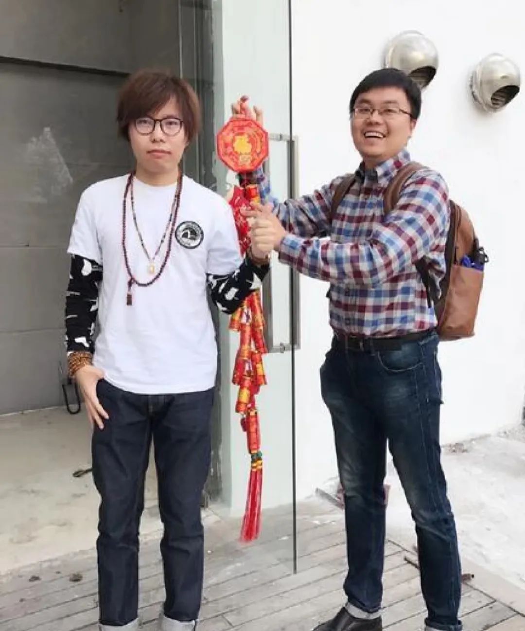 登陆少年在抽象赛道一骑绝尘