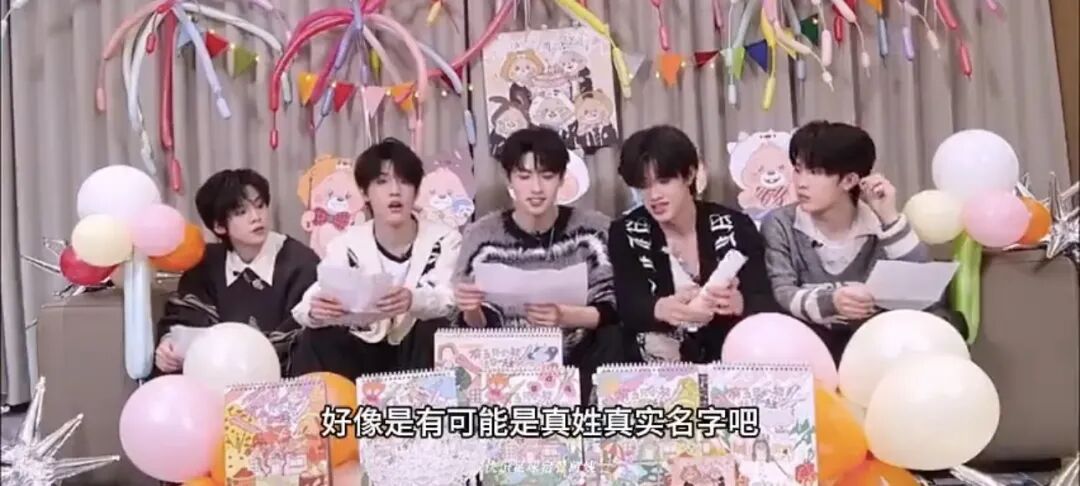 登陆少年在抽象赛道一骑绝尘