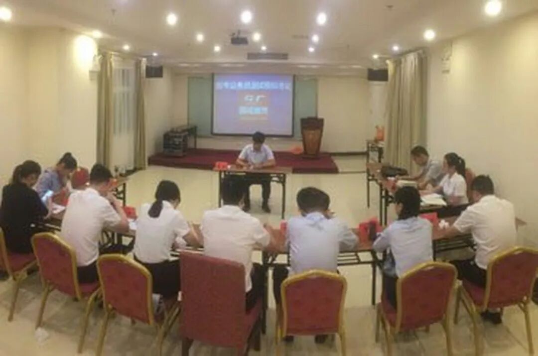 赤峰四中網(wǎng)站_赤峰四中官網(wǎng)_赤峰四中聯(lián)系電話