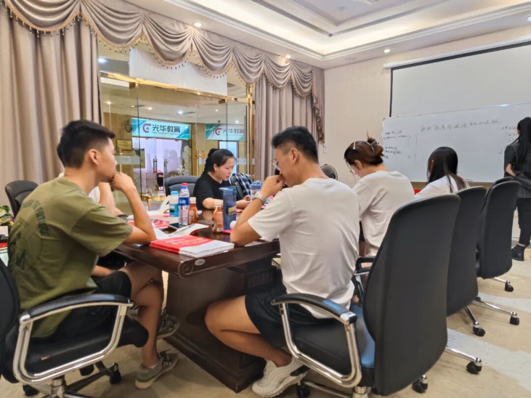 赤峰四中官網(wǎng)_赤峰四中聯(lián)系電話_赤峰四中網(wǎng)站