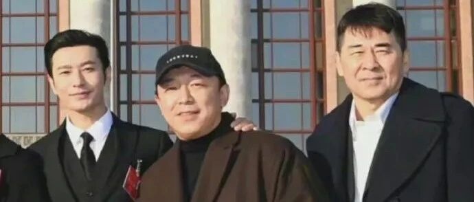 看到你这样我也睡不着，你要我怎么办