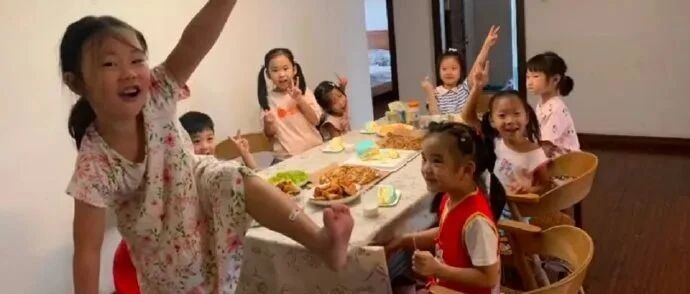 去新疆旅游的第一天和第七天