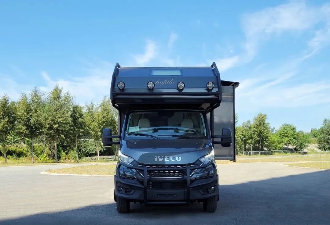 6米c型房车 如何做到独立厨卫空间 67霍夫勒黑金刚后全拓plus-爱卡