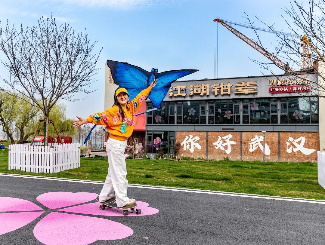 《你好武汉》 城市摄影队王军.jpg