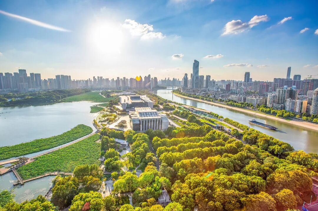晴日江城 张欣怡 琴台大剧院.jpg
