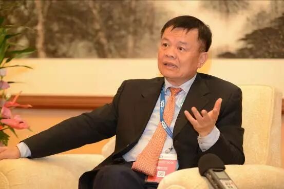 监狱的救赎：墙里墙外，自救人生！