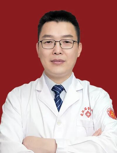 武汉太医堂皮肤科医院发际线上移就是脱发？怎么判断自己是不是脱发_武汉市第一皮肤科医院专家号预约