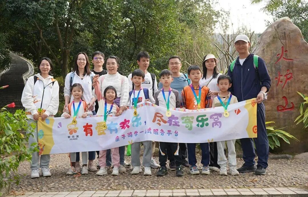 传闻为凤凰栖息之处凤凰山森林公园山脚下还有龙洞筲箕窝水库水库虽然