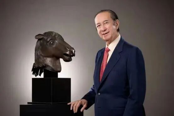 赌王何鸿燊天价治疗费曝光，每天花86万续命10年：我看到了人世间最大的真相