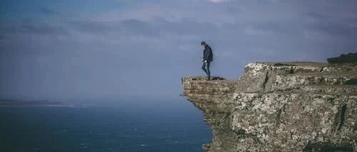 6成上班族存够10w才敢辞职，无数网友点赞：太真实了！