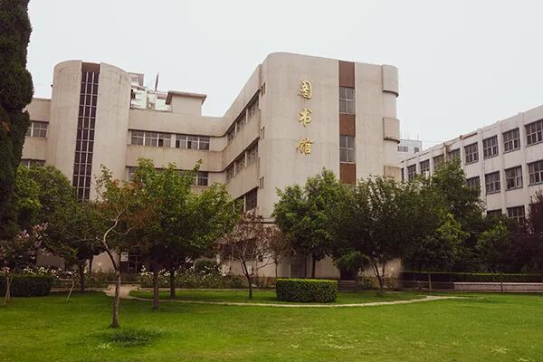 河南大学大礼堂1934年12月,中州大学(河南大学前身)大礼堂落成20