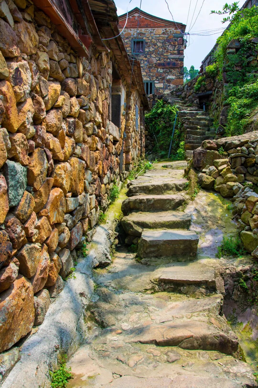 美了2000年联合国唯一承认的海上丝路起点藏着七彩油画村比厦门更值得