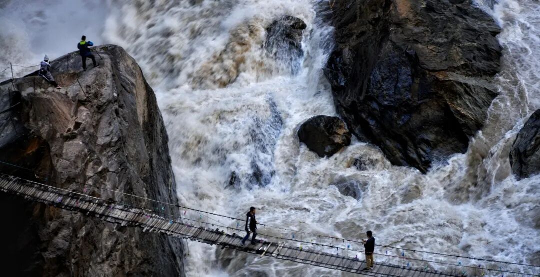 石卡雪山八大雪山_玉龙雪山温度_雪山朗玛我从雪山来mp3下载