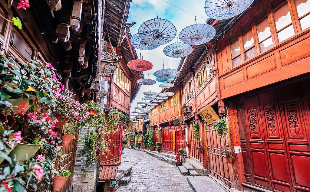 玉龙雪山温度 全新线路上线！玉龙雪山精致露营，经典虎跳峡徒步，嗨玩这个夏天！