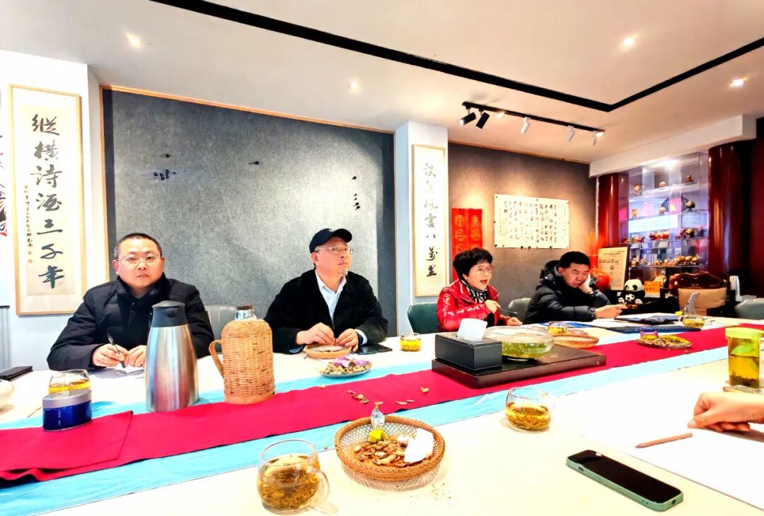 我会召开“十周年庆典暨第八届四川传统文化艺术节”筹备会议(图2)