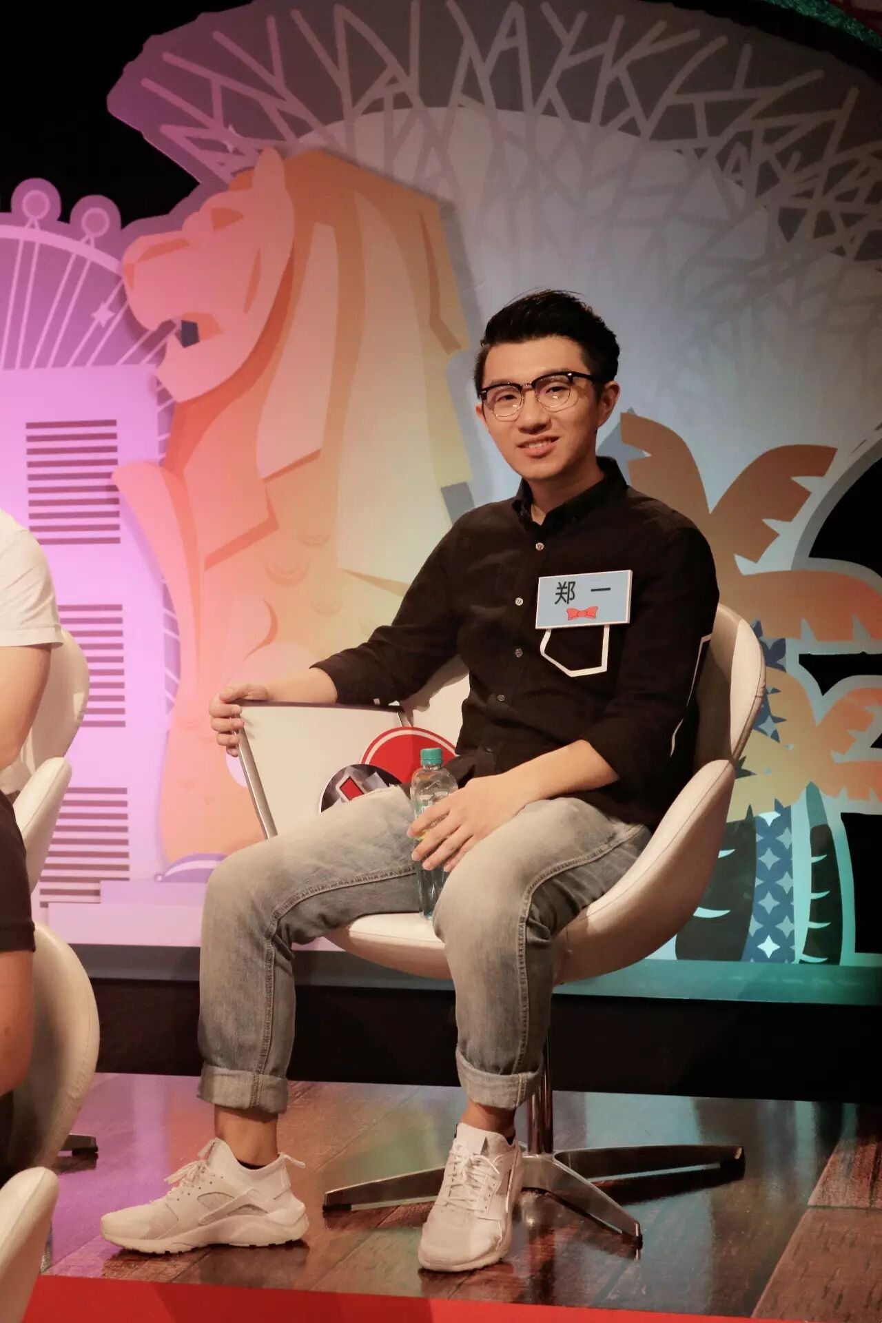 谁家ceo年轻又帅气,还偏偏这么有才华?