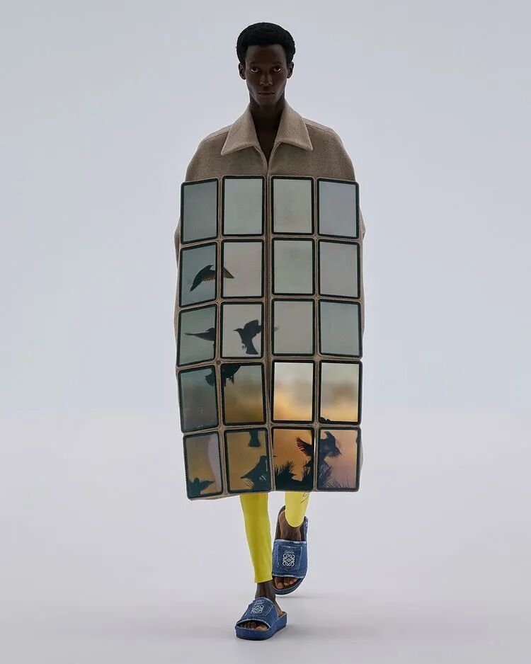 真种草鬼才设计师带领下的loewe繁茂生长创意出圈衣服鞋子居然发芽了