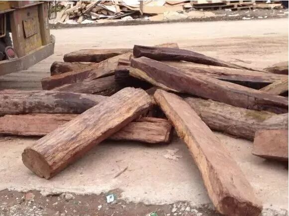 老红木真的到了“挑小料、抢大料”的地步？或将成为红木界的绝唱