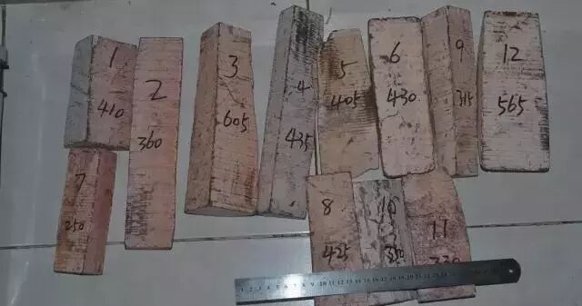 如何分辨小叶紫檀白漆料的真假？