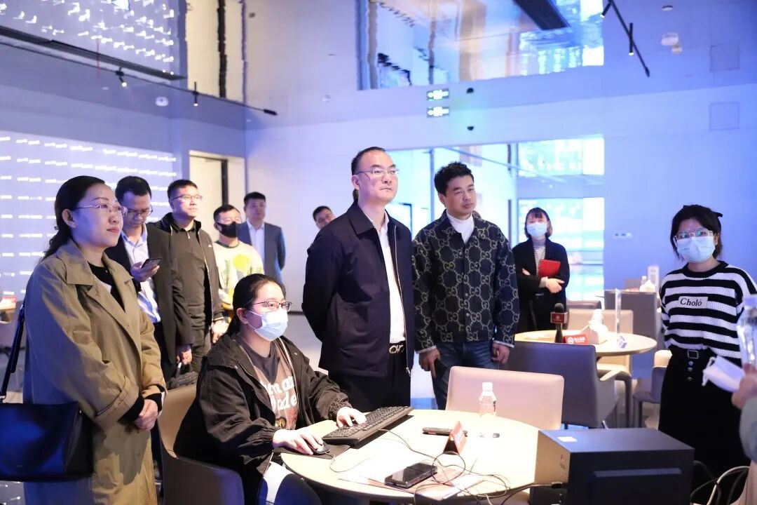 温州市鹿城区副区长王永林一行莅临惠利玛调研交流