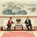 陈文健与中国建科党委副书记、总裁孙英举行会谈