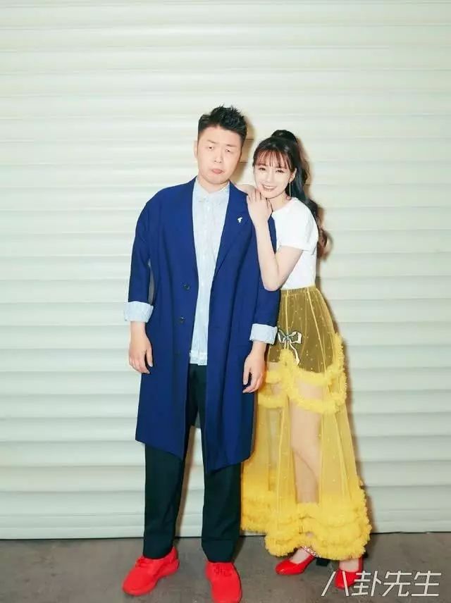 除了唐嫣羅晉結婚，今天娛樂圈也有很多甜蜜瞬間 娛樂 第15張