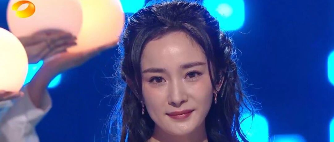 芒果跨年暴露明星真容：杨紫宋茜苹果肌抢镜，王源王一博脸圆发福