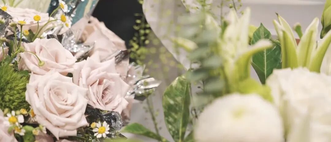 玫瑰花卡布奇诺的花语_卡布奇诺玫瑰花多少钱一支_卡布奇诺玫瑰鲜花