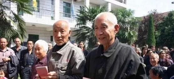 农村老人补贴取钱方式_国家给60岁以上老年人的补贴_农村户口老年人补贴