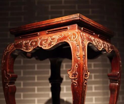 为什么选择红木家具？浮躁的社会，心静者胜出