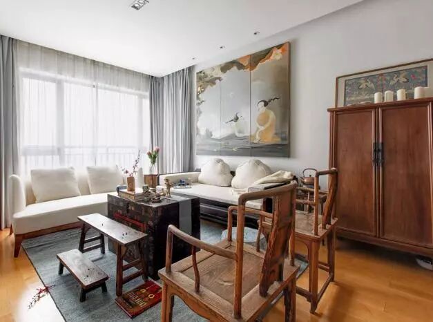 晒112平米中式风新房，满客厅“仿古”家具，亲戚一进门就看呆