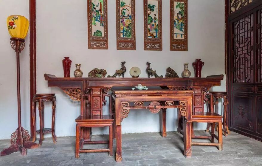 “人养木，木养人”，红木养出精气神！