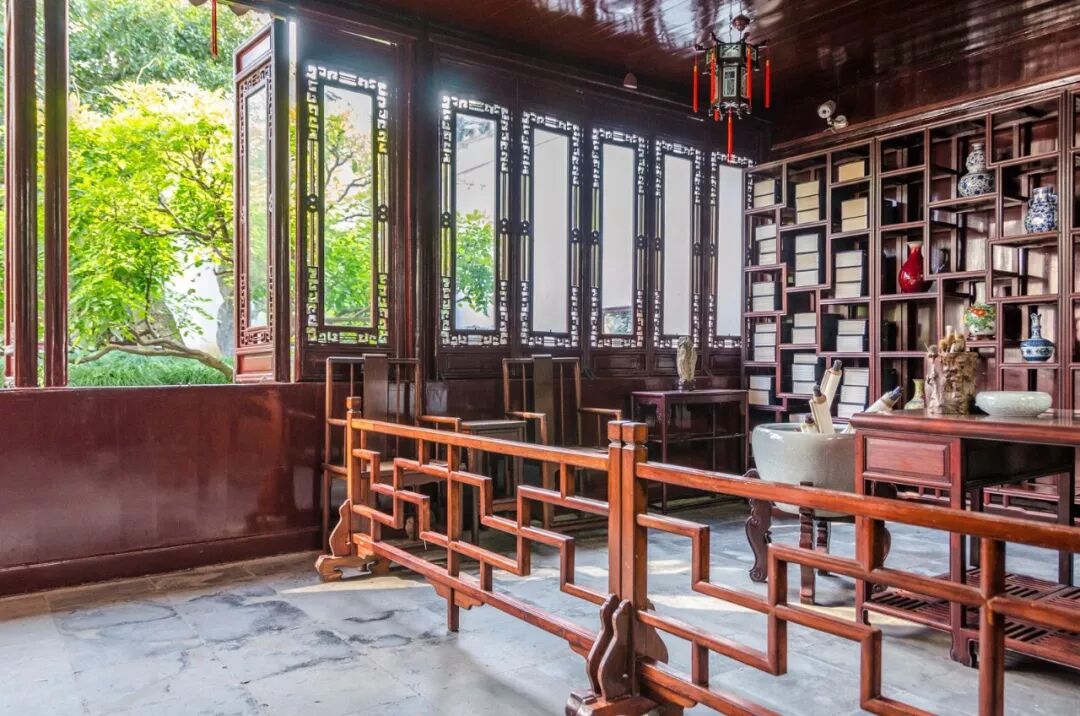 红木家具，贵在既能“养人养身”，又能“养心养神”