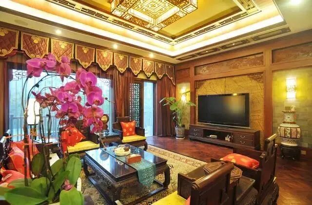 红木家具PK“高档”洋家具 谁更胜一筹？